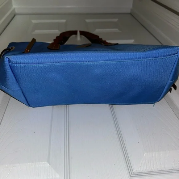 DOONEY AND BOURKE SHOPPER TOTE BEAUTIFUL BLUE COLOR Bags